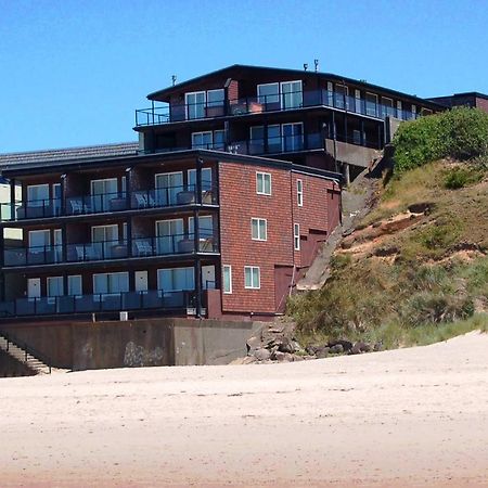 Beachfront Manor Hotel Lincoln City Exterior foto