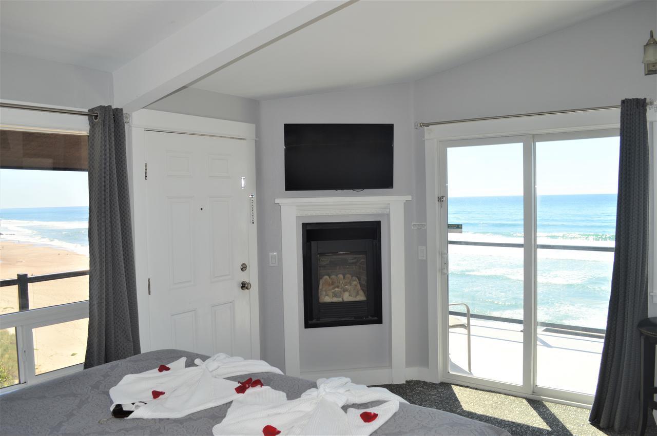 Beachfront Manor Hotel Lincoln City Exterior foto