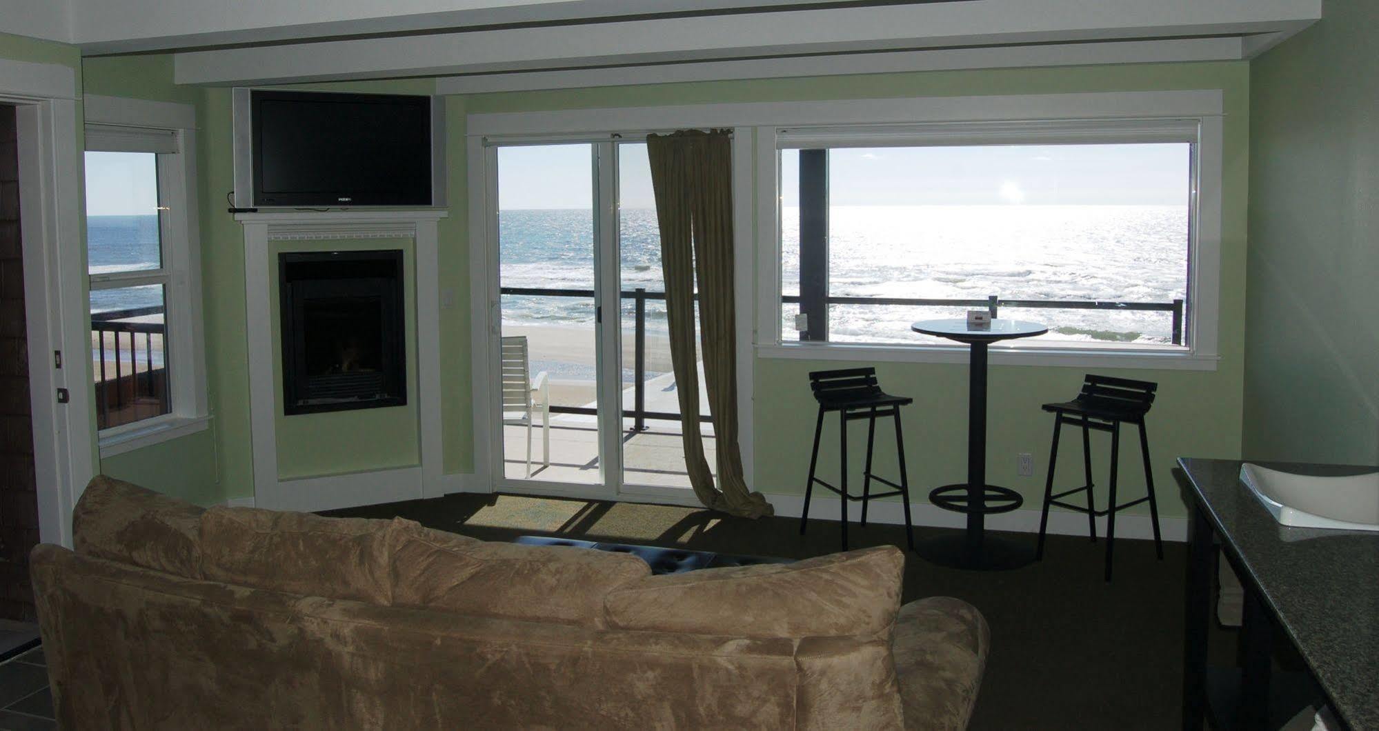 Beachfront Manor Hotel Lincoln City Exterior foto